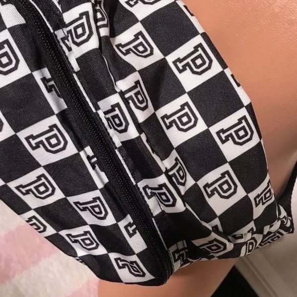 VS Pink Checkered Oversized Belt Bag Fanny Pack - Picture 2 of 5